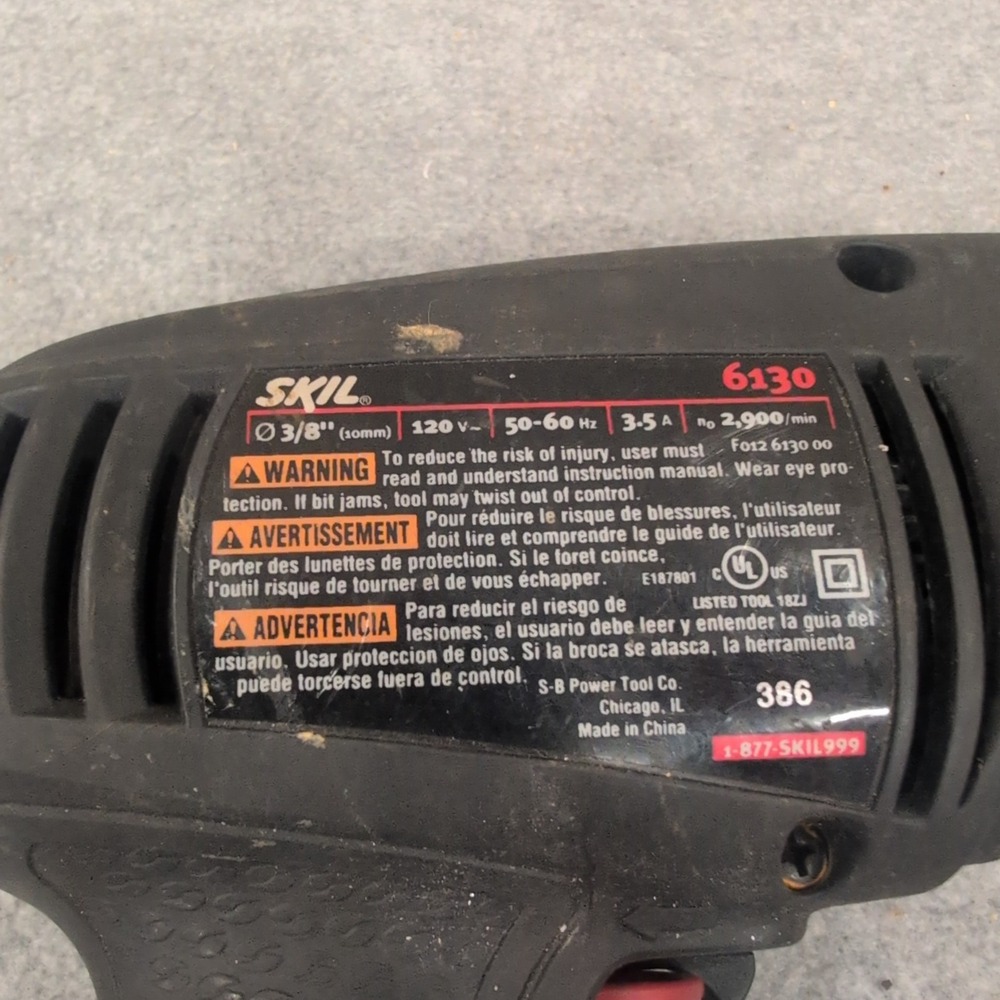 Skil 6130 Corded Power Drill 3.5 Amp 3/8 Inch‎ Keyless Chuck Black Red - Picture 3 of 4